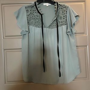 Active USA, size medium, sage/light blue green blouse